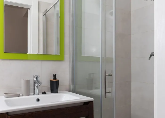 Life - Апартаменты